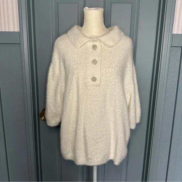 H&M White Fuzzy Sweater - Picture 1 of 9